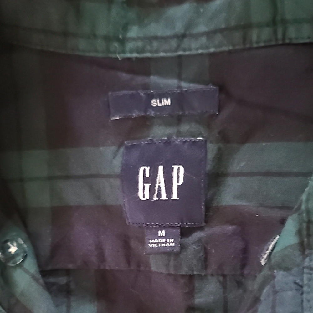 GAP Men's Dark Green Plaid and Light Blue Casual Shirts - Picture 2 of 3